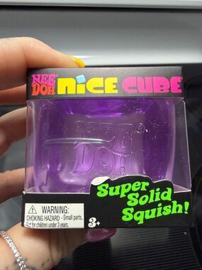 Needoh Cube Super Solid Squish - Purple